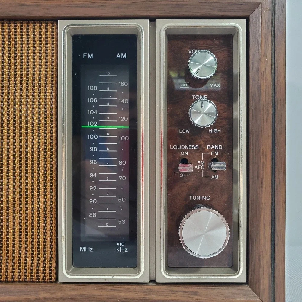 Sony TFM-9450W Vintage AM FM 11 Transistor Wood Grain Table Radio Tested Working